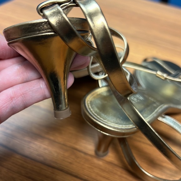 JCrew Greta Sandals in Gold size 6 - Picture 3 of 3